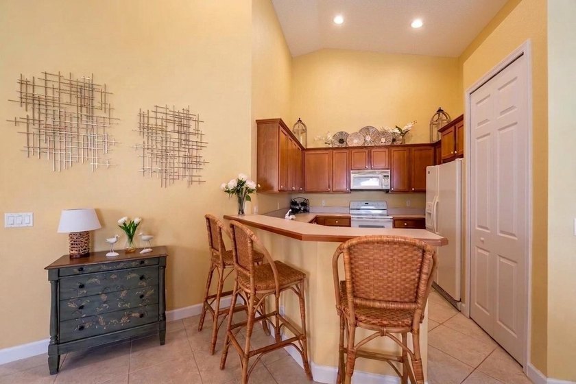 Welcome to this true 3-bedroom, 2-bath home with a 1-car garage - photo 9