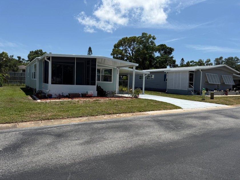 Move-In Ready 2BR/2BA Home with Major Updates in Saralake - photo 2