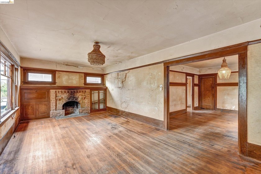 Located in the heart of South Berkeley, this property presents - photo 7