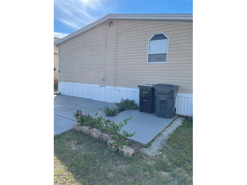 Under contract-accepting backup offers. Rare 4 bedroom find in - photo 3