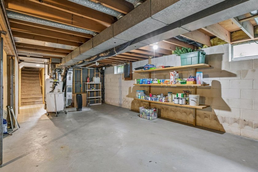 Welcome home to this charming 3-bedroom, 2-bath rambler nestled - photo 25
