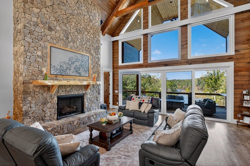 ultimate entertaining environment. Enjoy comfort and - photo 12