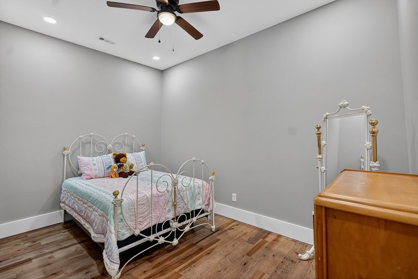 ultimate entertaining environment. Enjoy comfort and - photo 50