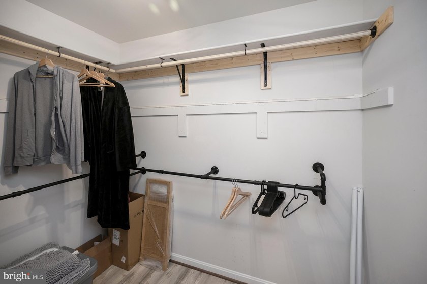 Welcome to 708 Eastover Parkway, where modern design, flexible - photo 31