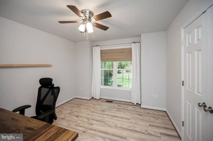 Welcome to 708 Eastover Parkway, where modern design, flexible - photo 32