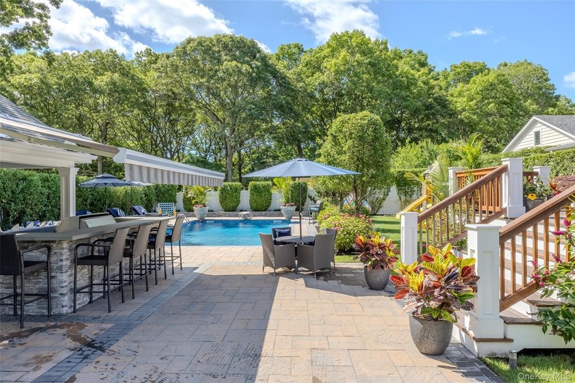 Your Dream Home Awaits!! Custom Ranch Renovated And Meticulously - photo 33