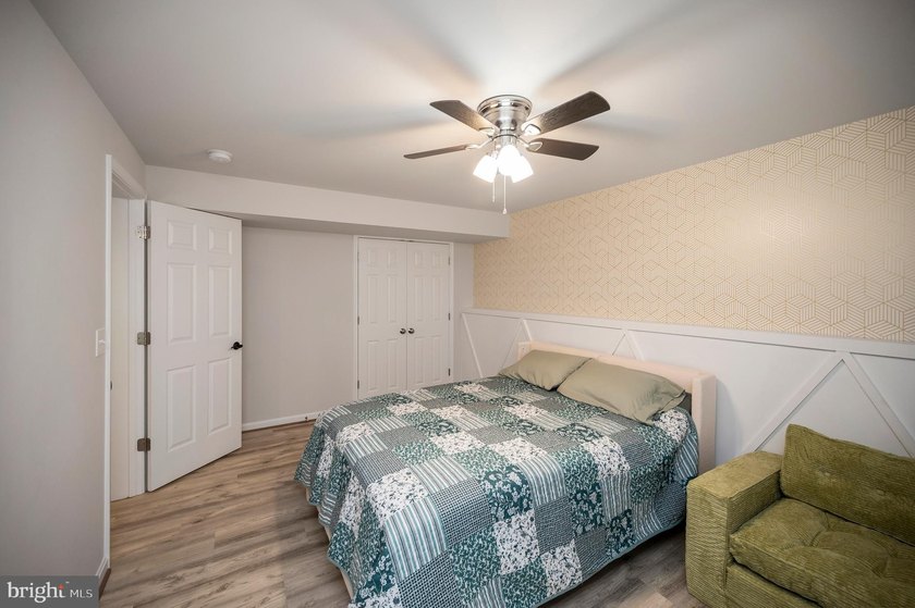 Welcome to 708 Eastover Parkway, where modern design, flexible - photo 42