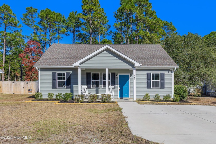 Discover comfort and convenience in this well-maintained - photo 2