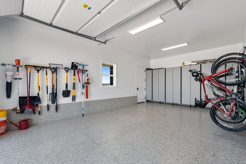Lakeside luxury meets self sustaining lifestyle! Enjoy luxury - photo 43