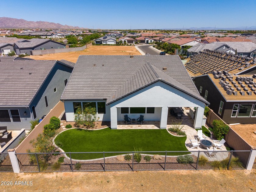 SOLD FURNISHED. On the golf course. Lake view. Mountain view - photo 47