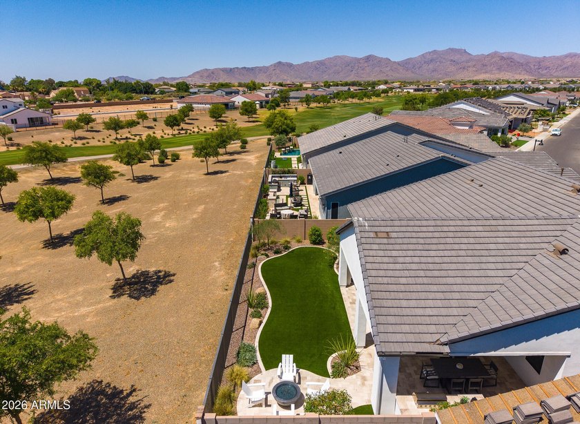 SOLD FURNISHED. On the golf course. Lake view. Mountain view - photo 49