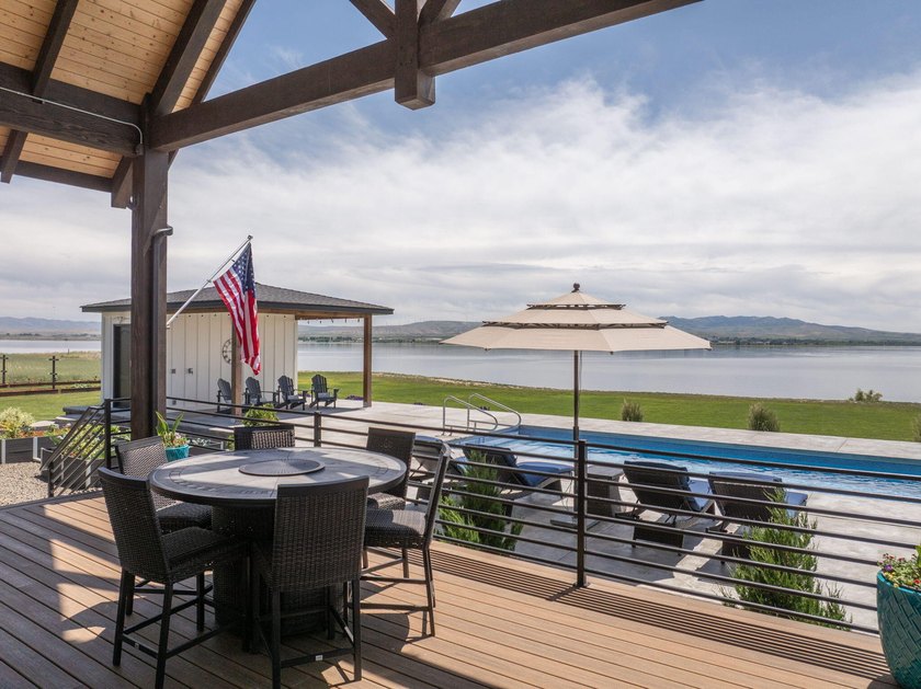 Lakeside luxury meets self sustaining lifestyle! Enjoy luxury - photo 49