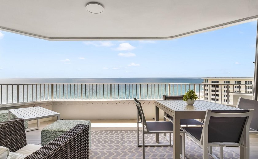 Welcome to this stunning turnkey 2-bedroom, 2-bathroom condo - photo 3