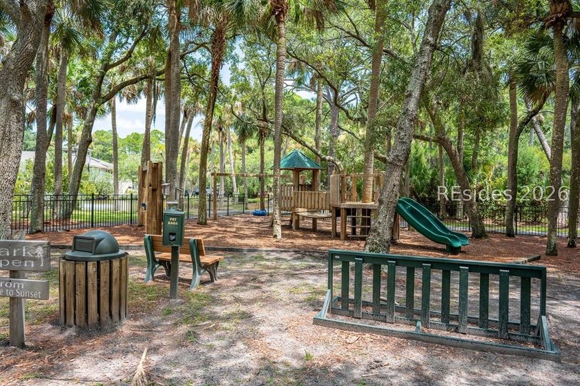 There is truly no place like Fripp Island! One of the last Marsh - photo 48