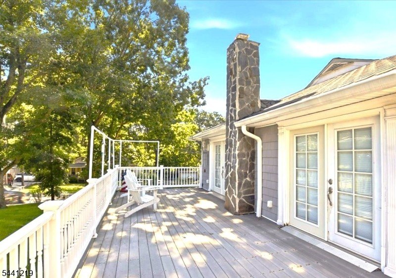 Welcome to this Custom 3 bedroom, 2 bathroom Expanded ranch in - photo 8