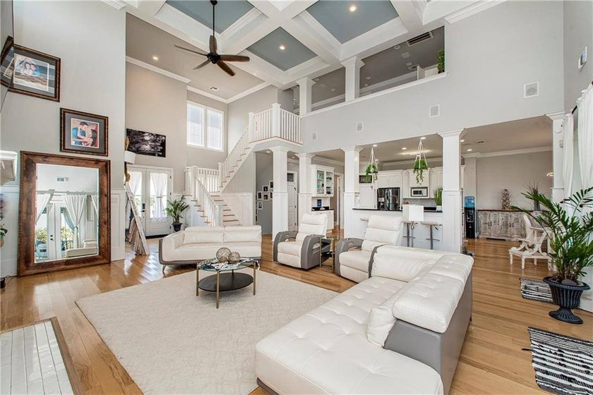 Adjoining lot included which makes it 2.6 acres total! 401 S - photo 5