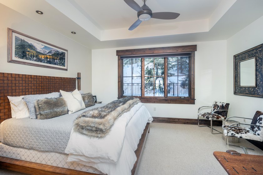 If you have been looking for a four-bedroom penthouse that - photo 12