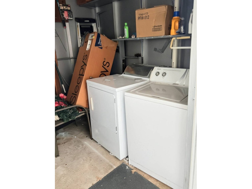 Start Your New ADVENTURE ~ 3 Months LOT Rent INCLUDED! This - photo 27