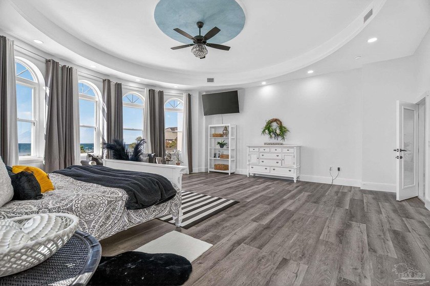BACK ON THE MARKET - EVEN BETTER THAN BEFORE! Coastal living at - photo 29