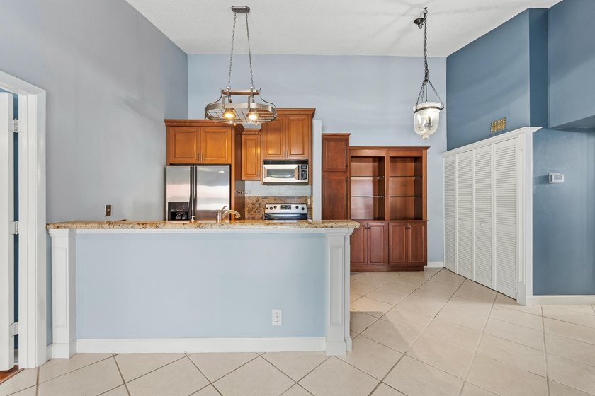Beautifully updated 2BR/2BA condo located in the desirable - photo 5