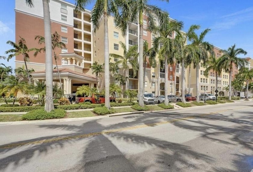 UNBEATABLE LOCATION IN THE HEART OF SUNNY ISLES, ENJOY THIS - photo 15