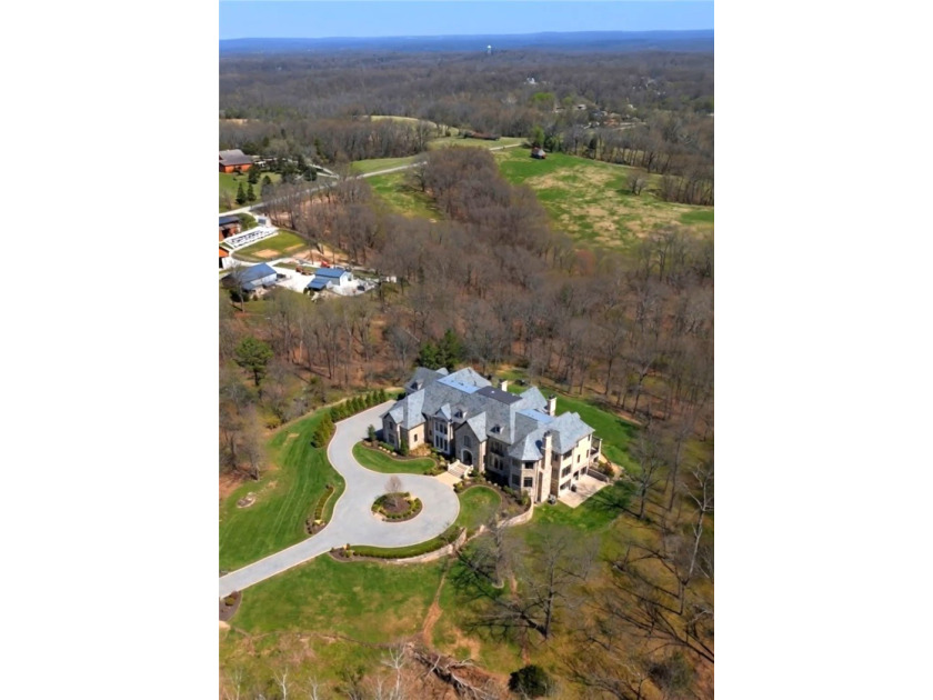 10 Acres in a Prime NWA Location, Endless Potential. Rare - photo 4