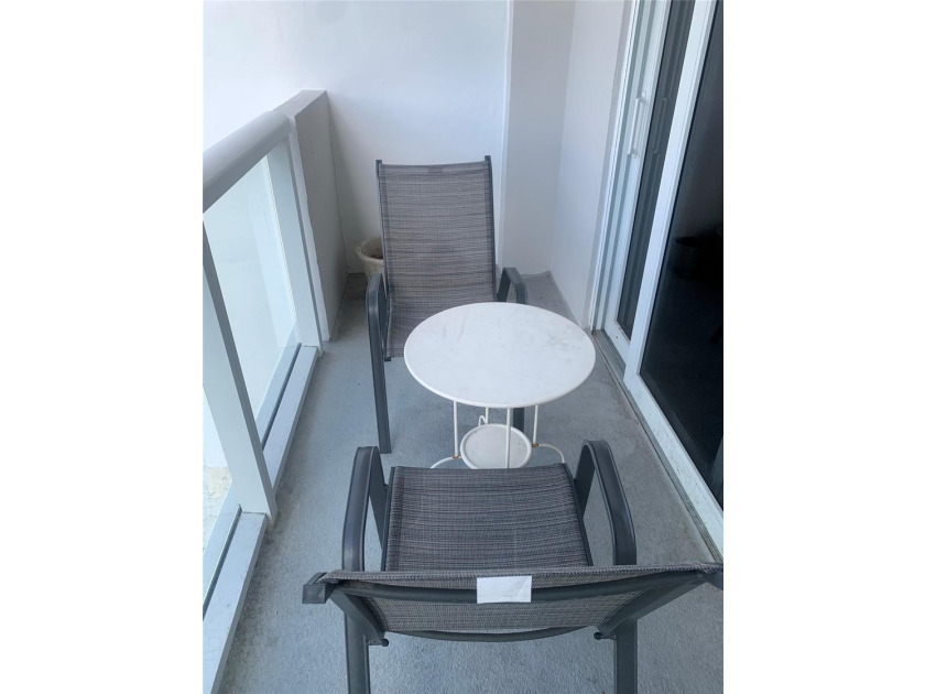 Welcome to this waterfront condominium at The Aventura Beach - photo 3