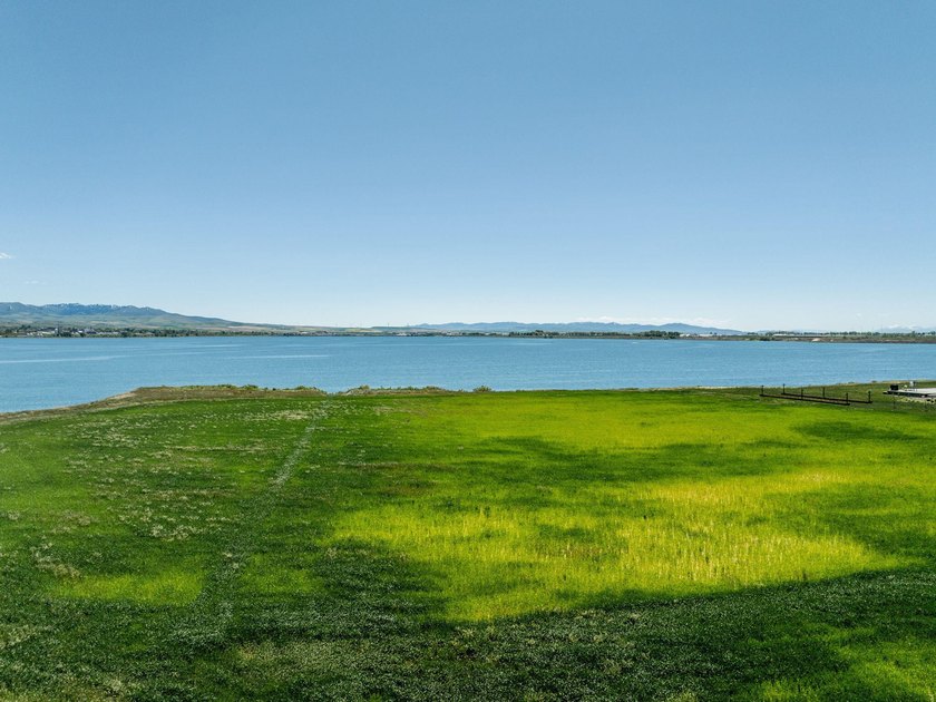 Experience elevated recreational living at Waters Edge, American - photo 35