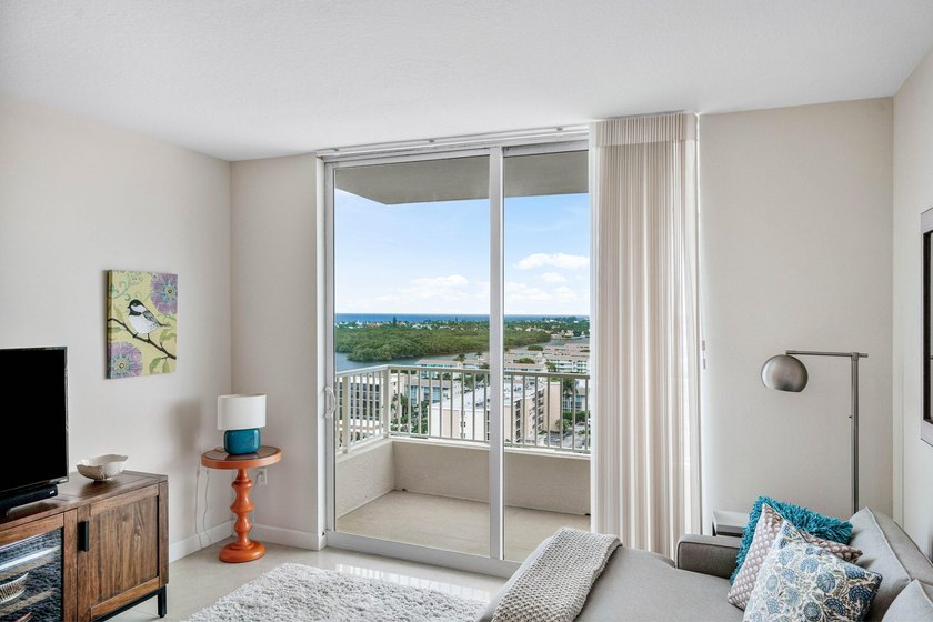 Wake up to shimmering intracoastal waterways and the endless - photo 12