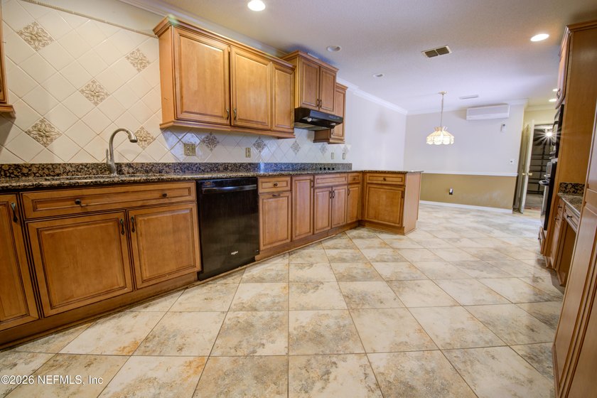 Rare opportunity in Eastpointe of Hidden Hills! This spacious - photo 13