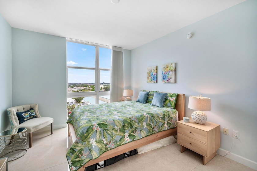 Wake up to shimmering intracoastal waterways and the endless - photo 27