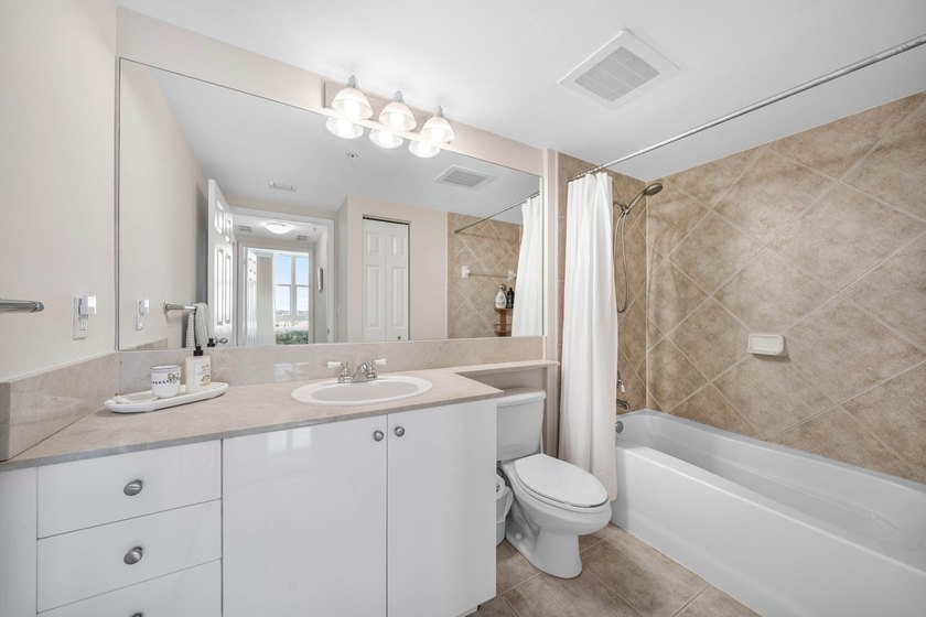 Wake up to shimmering intracoastal waterways and the endless - photo 28