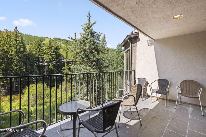 Beautiful two-bedroom condo at the Gravity Haus located on Gore - photo 30