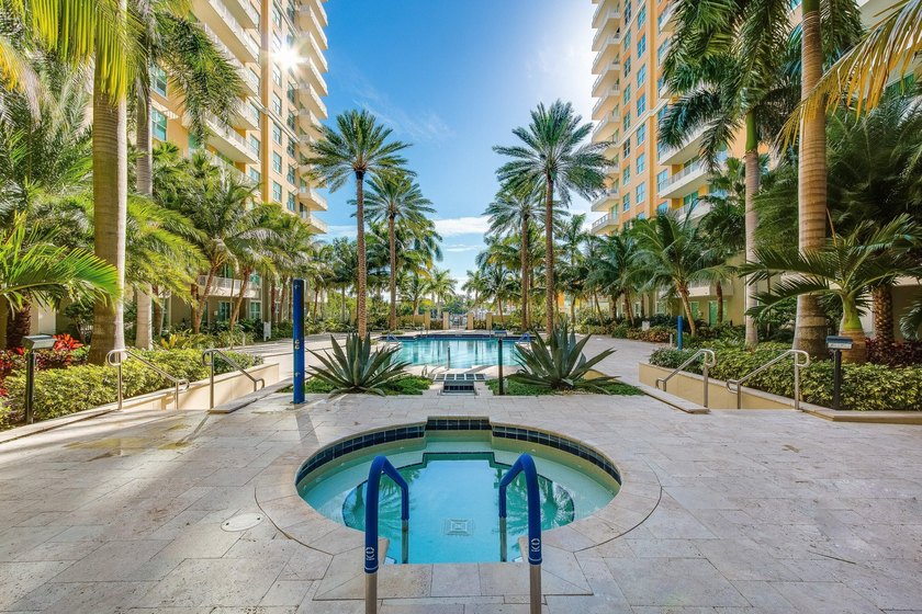 Wake up to shimmering intracoastal waterways and the endless - photo 46