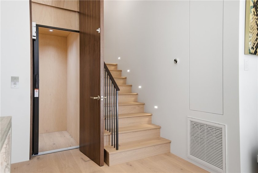 Welcome to 400 Heliotrope, a newly built Village gem ideally - photo 12
