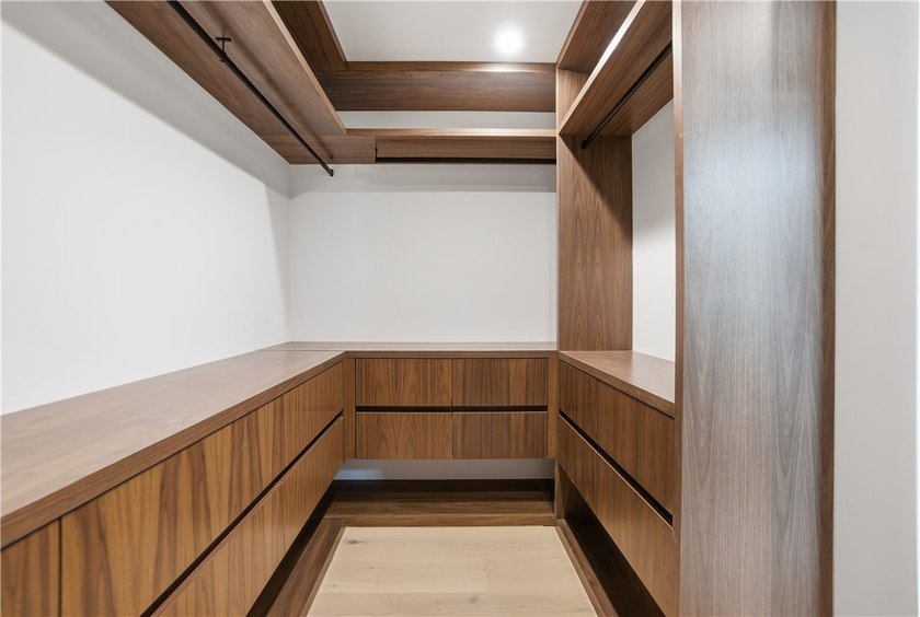 Welcome to 400 Heliotrope, a newly built Village gem ideally - photo 23