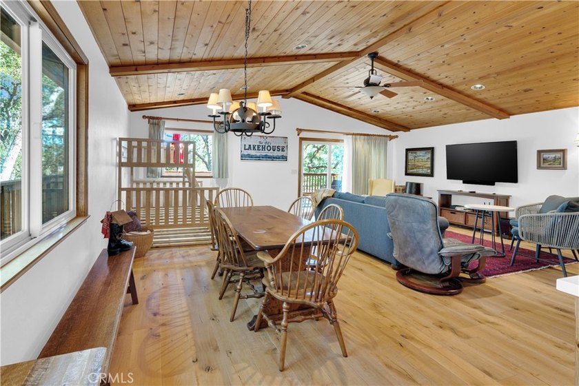 8680 Landlubber Ln - photo 10