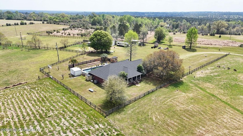 **Dream Horse &amp; Homesteader Paradise - 20 Acres in Lucedale, MS! - photo 2