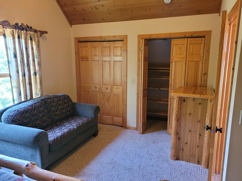 Pinestone Crossing sits on 26 shared wooded acres with over 700' - photo 28