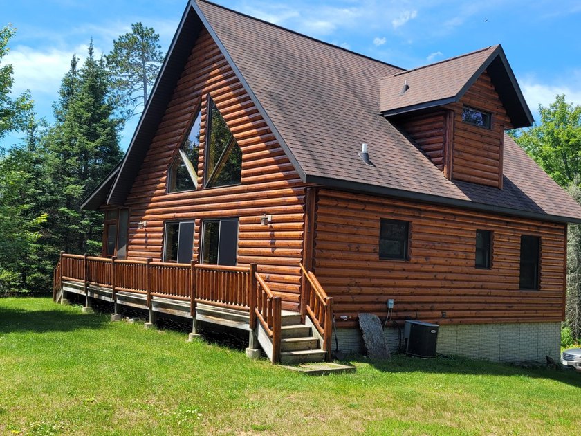 Pinestone Crossing sits on 26 shared wooded acres with over 700' - photo 34