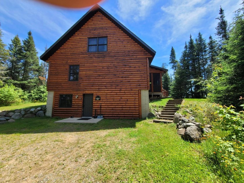 Pinestone Crossing sits on 26 shared wooded acres with over 700' - photo 35