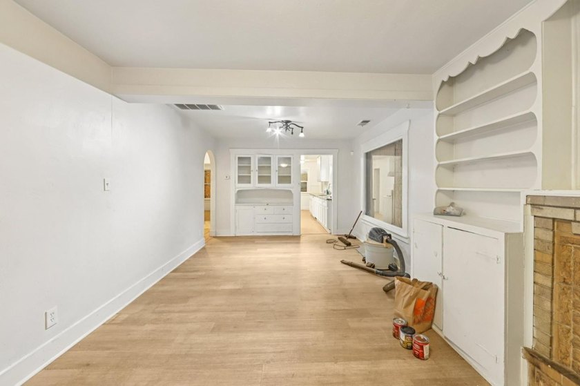 Welcome to 5826 Avenal Ave, a charming gated bungalow offering - photo 4