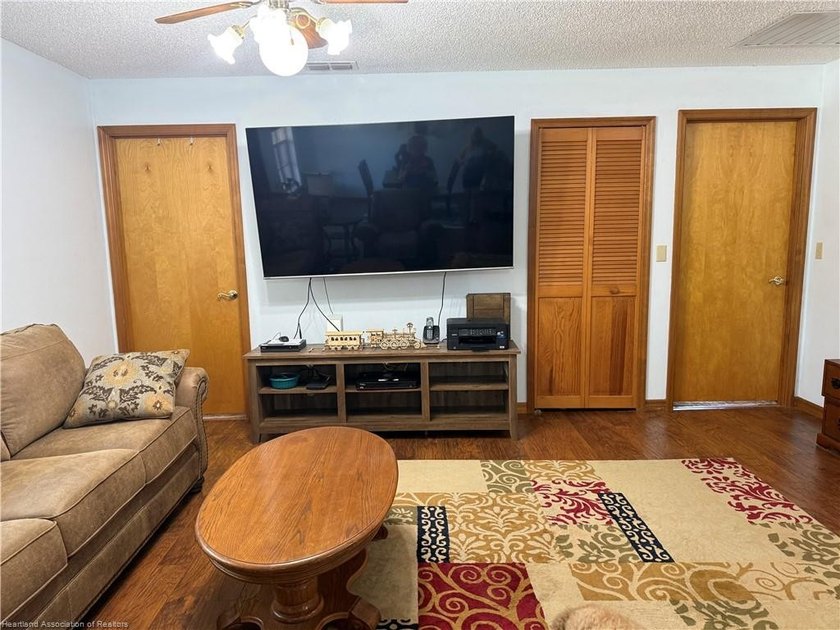 Open house this Saturday Noon to 2:00. Currently under contract - photo 14