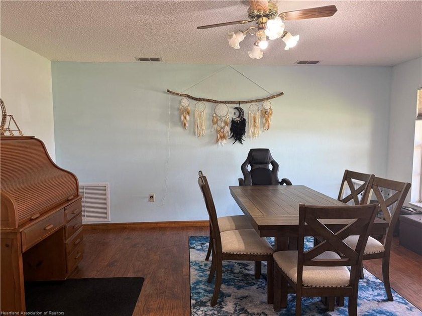 Open house this Saturday Noon to 2:00. Currently under contract - photo 18