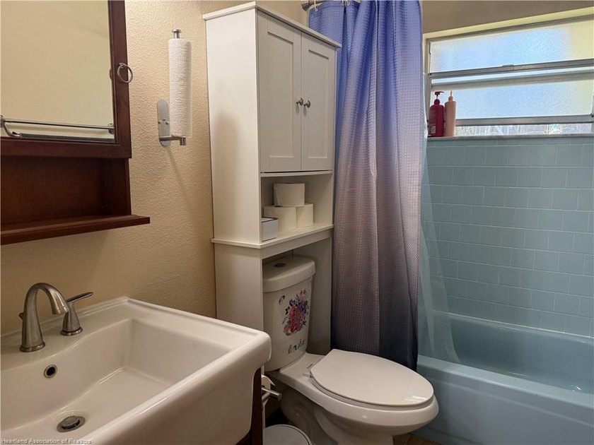 Open house this Saturday Noon to 2:00. Currently under contract - photo 24