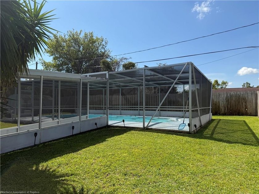 Open house this Saturday Noon to 2:00. Currently under contract - photo 26