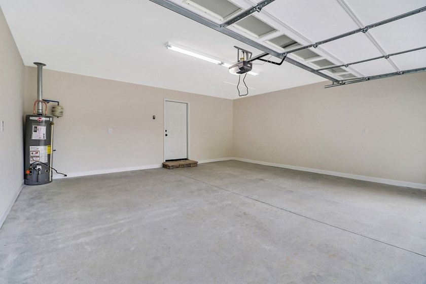 Located in the desirable Sunset Ridge subdivision, this - photo 31
