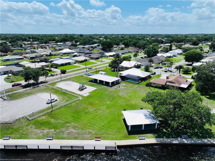 Open house this Saturday Noon to 2:00. Currently under contract - photo 33