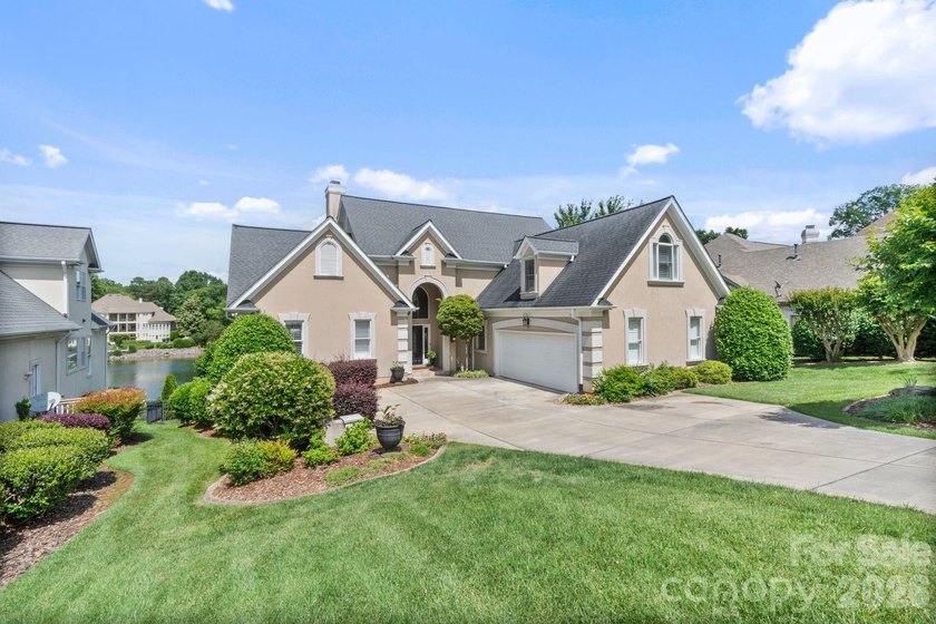 Stunning lakefront home in The Peninsula with wide Lake Norman - photo 6