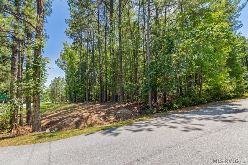 Welcome to Timber Creek, a desirable subdivision in the - photo 10